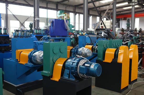High Precision Carbon Steel Rod Peeling Machine High Precision Carbon Steel Rod Peeling Machine