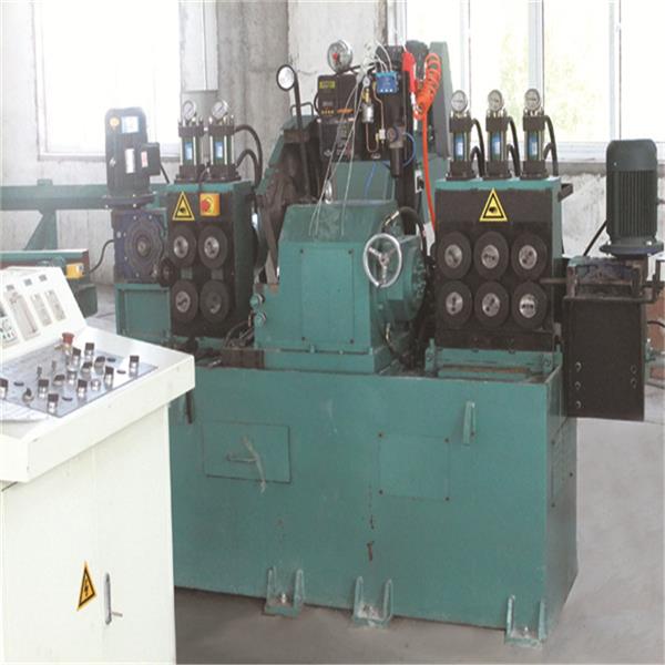 Semi Automatic Brass Bar Peeler Semi Automatic Brass Bar Peeler